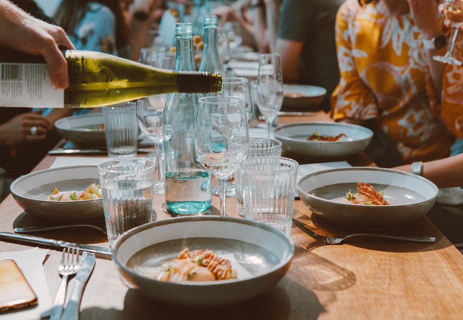 Dîner entre amis : idées de plats au four à partager